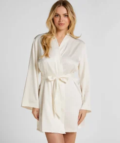 Brautkimono aus Satin - Weiß