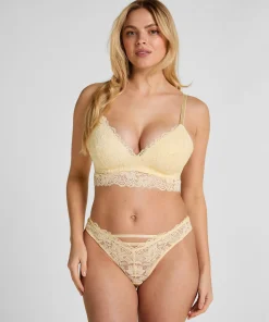 Brazilian Andrea - Gelb