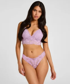Brazilian Andrea - Lila