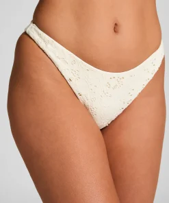 Crochet Bikinihöschen mit hohem Beinausschnitt - Weiß