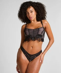 Cynthia Brazilian mit hohem Beinausschnitt - Schwarz