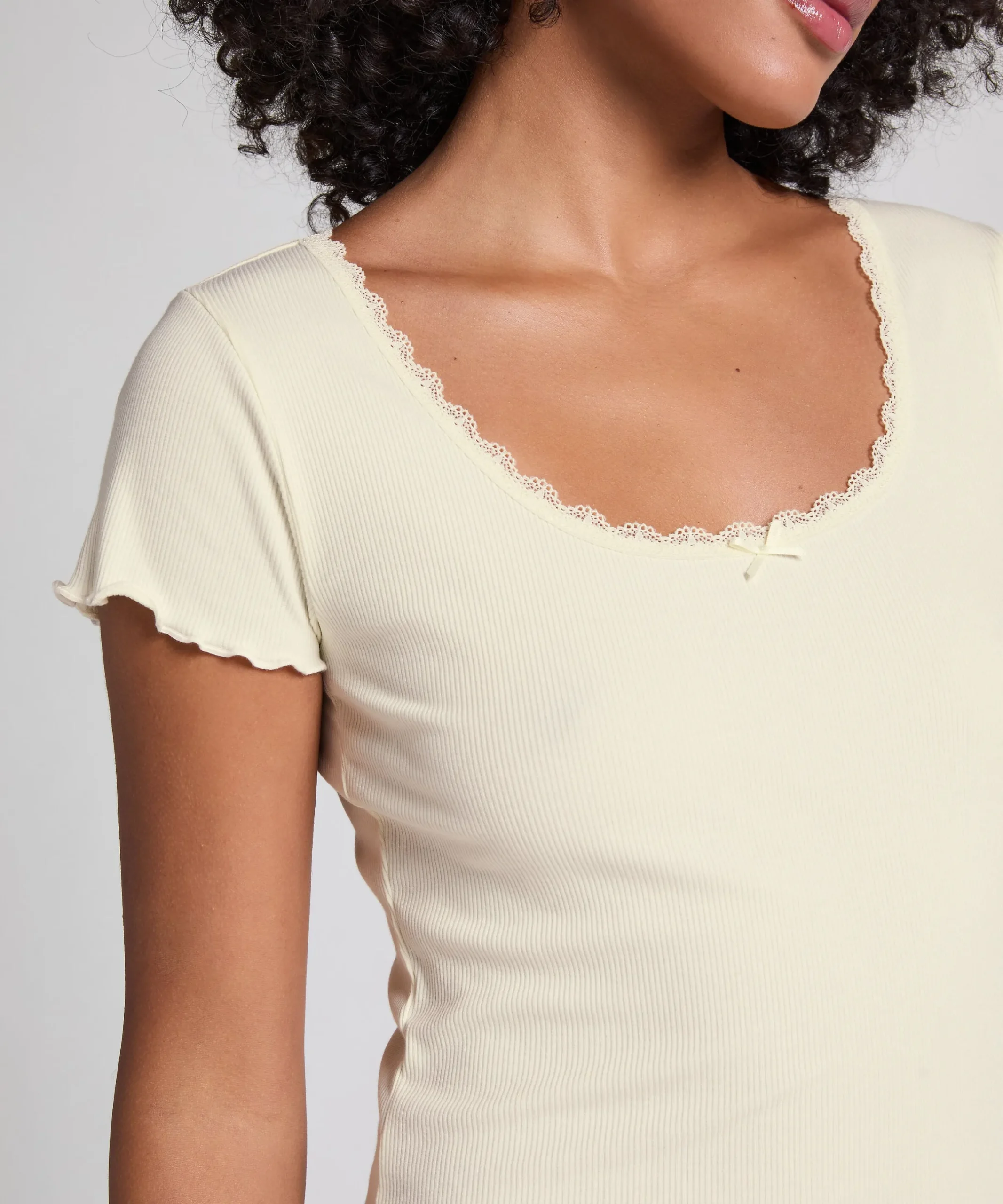 Geripptes Jersey-Top - Gelb