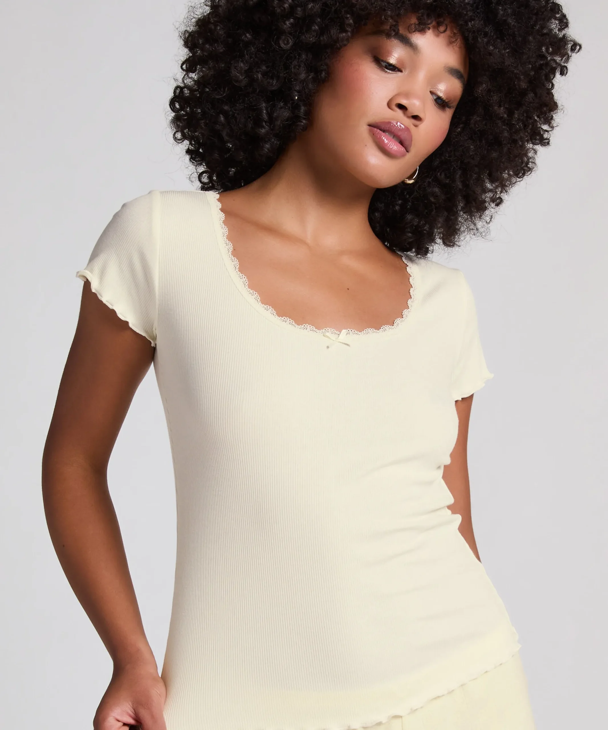Geripptes Jersey-Top - Gelb